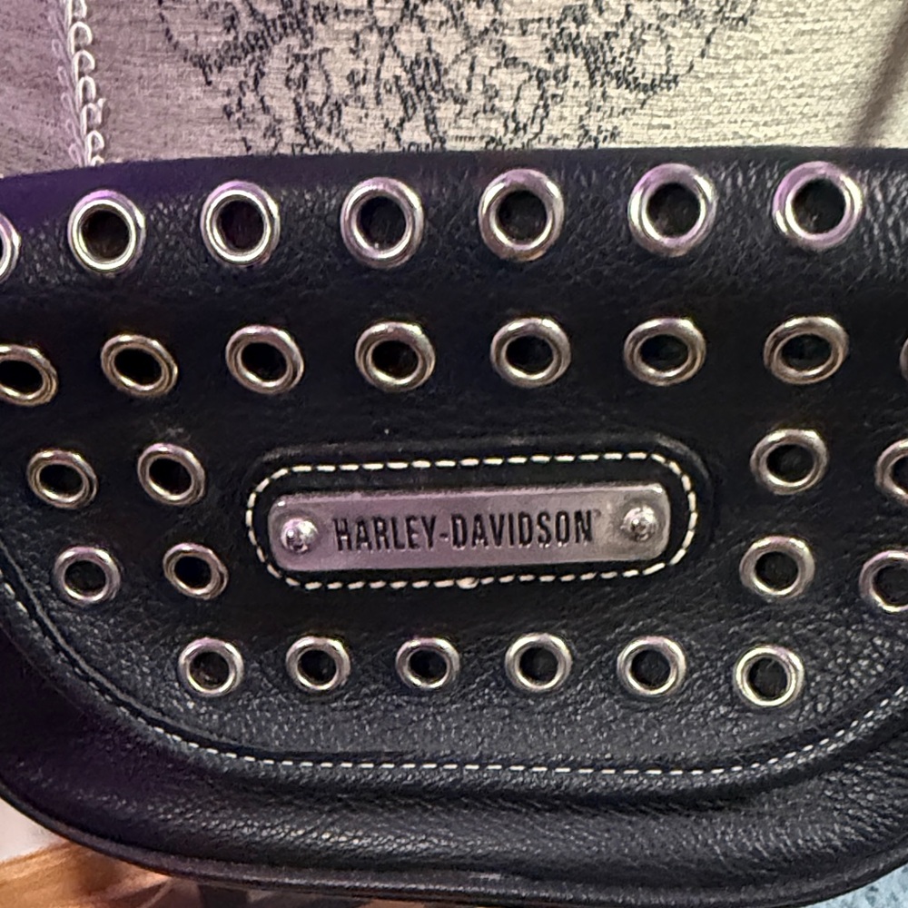 Harley Davidson Black Studded Crossbody Bag - Picture 2 of 8